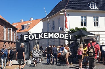 Folkemødet: Pre-dinner drinks